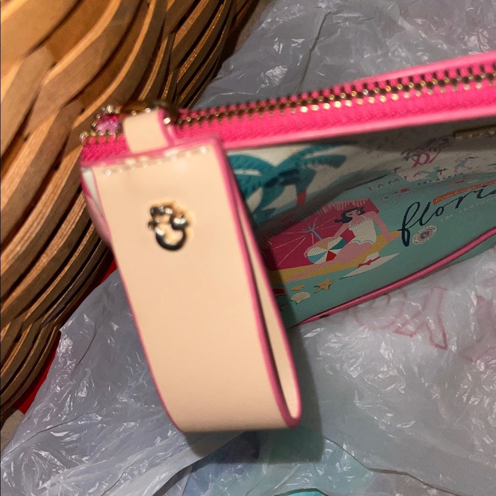 Spartina 449 Florida Carry All Travel Makeup Case - Picture 5 of 7